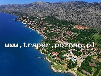 Starigrad jest położony 45 km od Zadaru, jest centralnym punktem Riwiery Paklenickiej. Park Narodowy Paklenica oddalony znajduje się tylko 4 km od miejscowości. Wpaniałe tereny na spędzanie akty