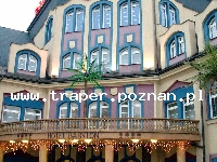 Liberec to miasto położone między masywem Góry Jeśted a Górami Izerskimi. Na górze Jeśted zbudowano charkterystyczną wieżę z resturacjami i hotelem na niższych poziomach.