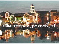 Vodice to pięknie położone małe miasteczko nad samym morzem, posiada starą zabudowę i port jachtowy. Wieczorem światła knajpek i tawern odbijają się w krystalicznie czystej wodzie Adriatyku.