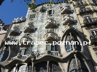 Barcelona to stolica Katalonii, leży nad Morzem Śródziemnym, drugie co do wielkości miasto Hiszpanii.
Warto zobaczyć:- Dzielnica Gotycka - najstarsza część Barcelony- Plaza de Catalunya