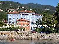 Lovran to historyczny kurort położony na Riwerze Istrijskiej, na Półwyspie Istria i niedaleko od Opatiji i Rijeki. Chorwacja.