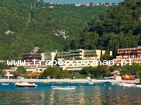 Rabac na Półwyspie Istria. Rabac jest położone na brzegu Adriatyku pomiędzy Pulom a Rijeką. To mała, kameralna miejscowość wczasowa. Chorwacja.