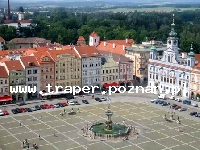 Ceske Budejovice to miasto położone w południowych Czechach. Plan miasta przypomina szachownicę. Polecamy zwiedzić : 72 metrową gotycko-renesansowa Czarną Wieżę (Černá věž), na rynku znajduje się jedna z największych w Czechach fontanna, Samsonova kašna.
