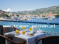 Korcula - wyspa słońca, wina i bogatej historii, to najbardziej śródziemnomorska wyspa Dalmacji, z niej pochodził Marco Polo. Miasteczko Korcula rozwijało się przez wiele lat. Do dzisiaj 