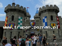 Legoland w Gunzburg położony jest w połowie drogi między Stuttgartem a Monachium. Najpiękniejszymi budynkami Legolandu są Zamek Neuschwanstein, Monachium stadion Allianz Arena, wieżowce we Fran