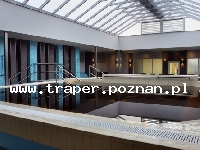 Hajduszoboszló tutaj znajduje się największy w Europie kompleks wodny Hungarospa. Olbrzymie kąpielisko z wieloma basenami termalnymi, z falami, rekreacyjnymi, pływackimi, basenami leczniczy