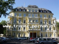 Franciszkowe Łaźnie zostały założone w 1793 roku. Leżą w zachodniej części Czech. Dzięki zwartej neoklasycystycznej architekturze budynków uzdrowiskowych i pawilonów jest to je