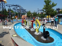 Legoland w Gunzburg położony jest w połowie drogi między Stuttgartem a Monachium. Najpiękniejszymi budynkami Legolandu są Zamek Neuschwanstein, Monachium stadion Allianz Arena, wieżowce we Fran