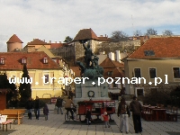 Eger to barokowy kurort położony wśród wzgórz z winoroślą, położony w północnych Węgrzech, nad potokiem Eger, blisko granicy ze Słowacją. Miasto o bogatej historii i te