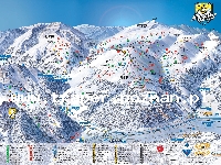 Mayrhofen to miasteczko w dolinie Zillertal w austriackim regionie Tyrol, położone jest niedaleko Innsbrucka. Region narciarski Mayrhofen ze stokami zjazdowymi Ahorn i Penken to cel urlopowy wielu P