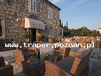 Korcula - wyspa słońca, wina i bogatej historii, to najbardziej śródziemnomorska wyspa Dalmacji, z niej pochodził Marco Polo. Miasteczko Korcula rozwijało się przez wiele lat. Do dzisiaj 