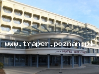 Eger to barokowy kurort położony wśród wzgórz z winoroślą, położony w północnych Węgrzech, nad potokiem Eger, blisko granicy ze Słowacją. Miasto o bogatej historii i te